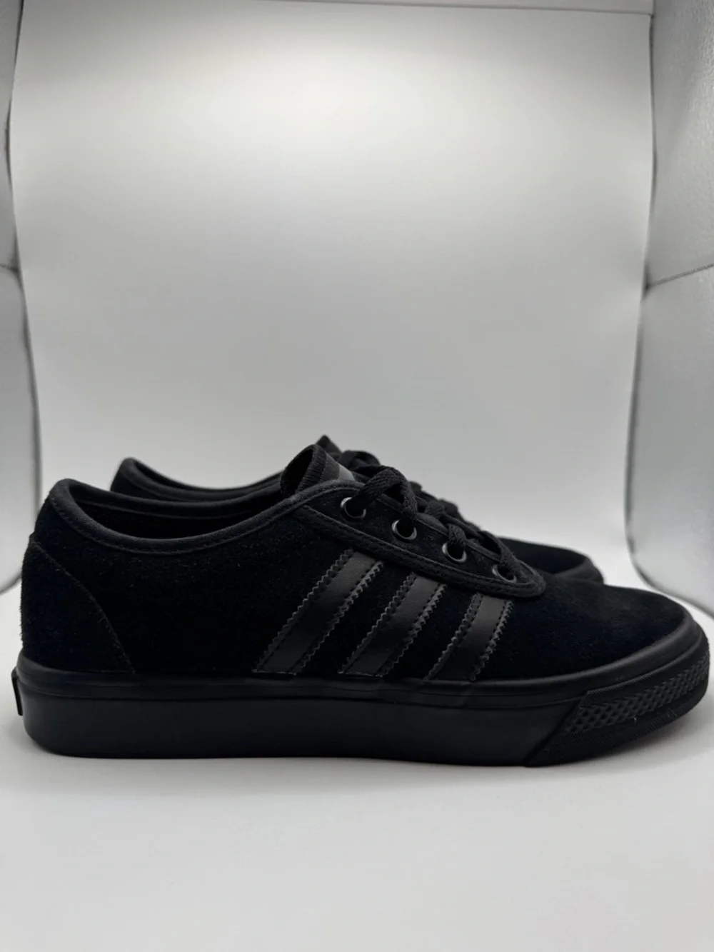 Adidas Adi-Ease Triple Black Suede Skate Shoes Men's Size 5